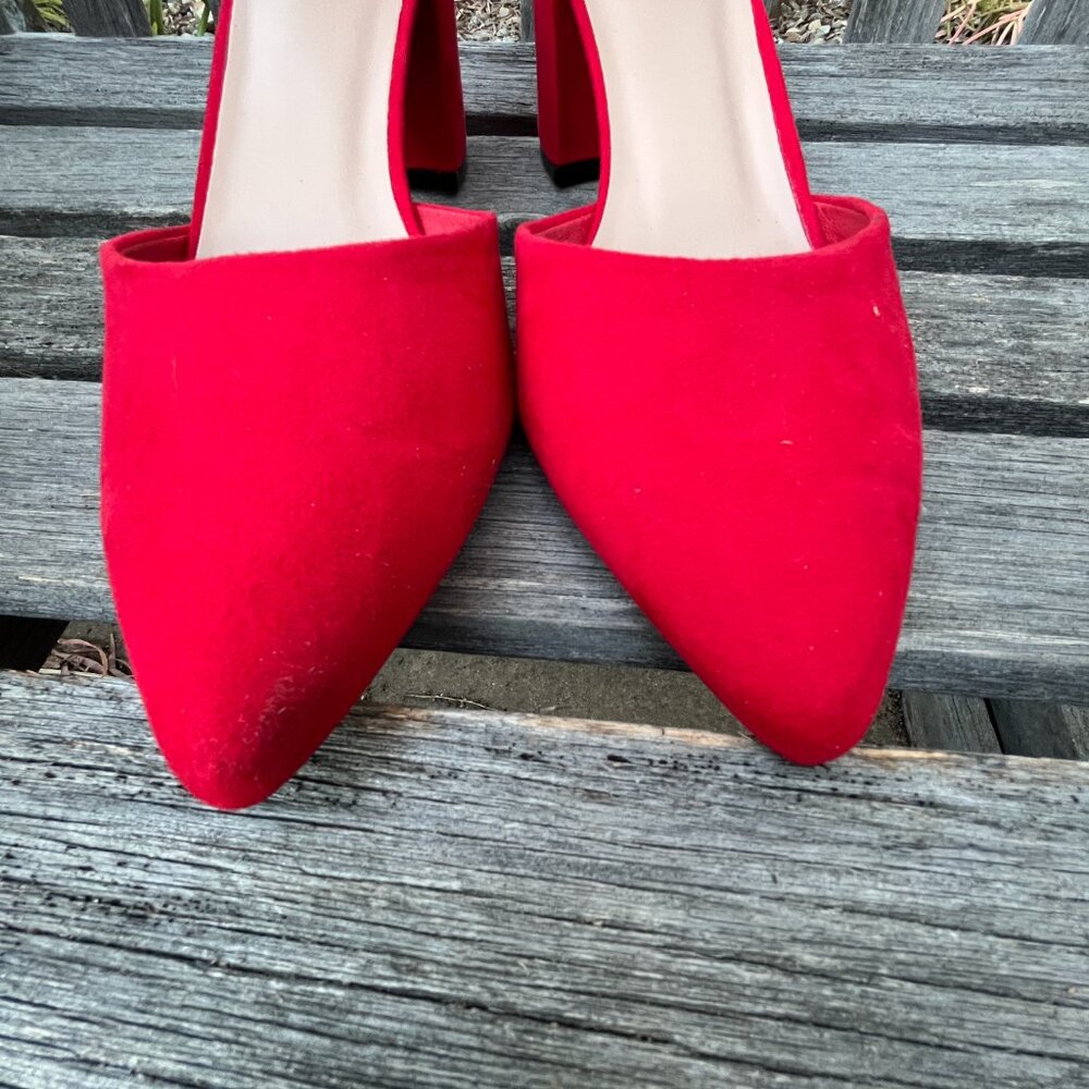 My Soft Women's Heel Ankle Strap Closed Toe New Red Chunky Shoes, Size 9 - Picture 14 of 15